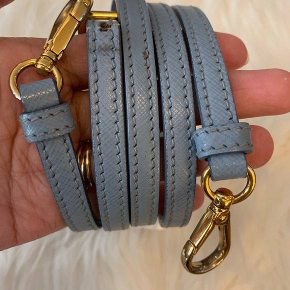 Authentic Prada Saffiano LuX - Picture 6 of 8